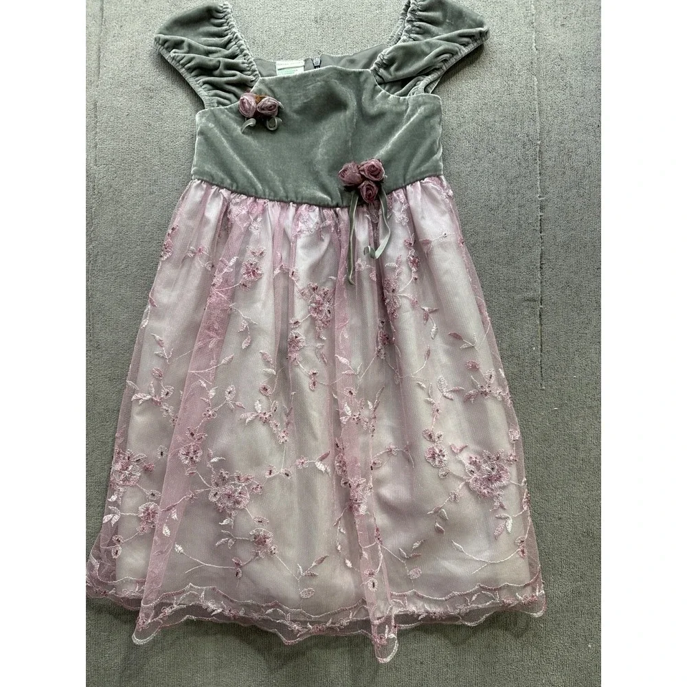 Laura Ashley this laura